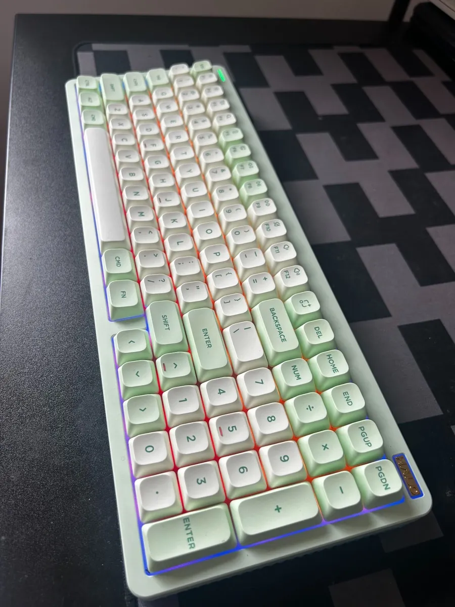 NuPhy Halo96 V2 Mechanical Keyboard – Mojito Green - Image 3