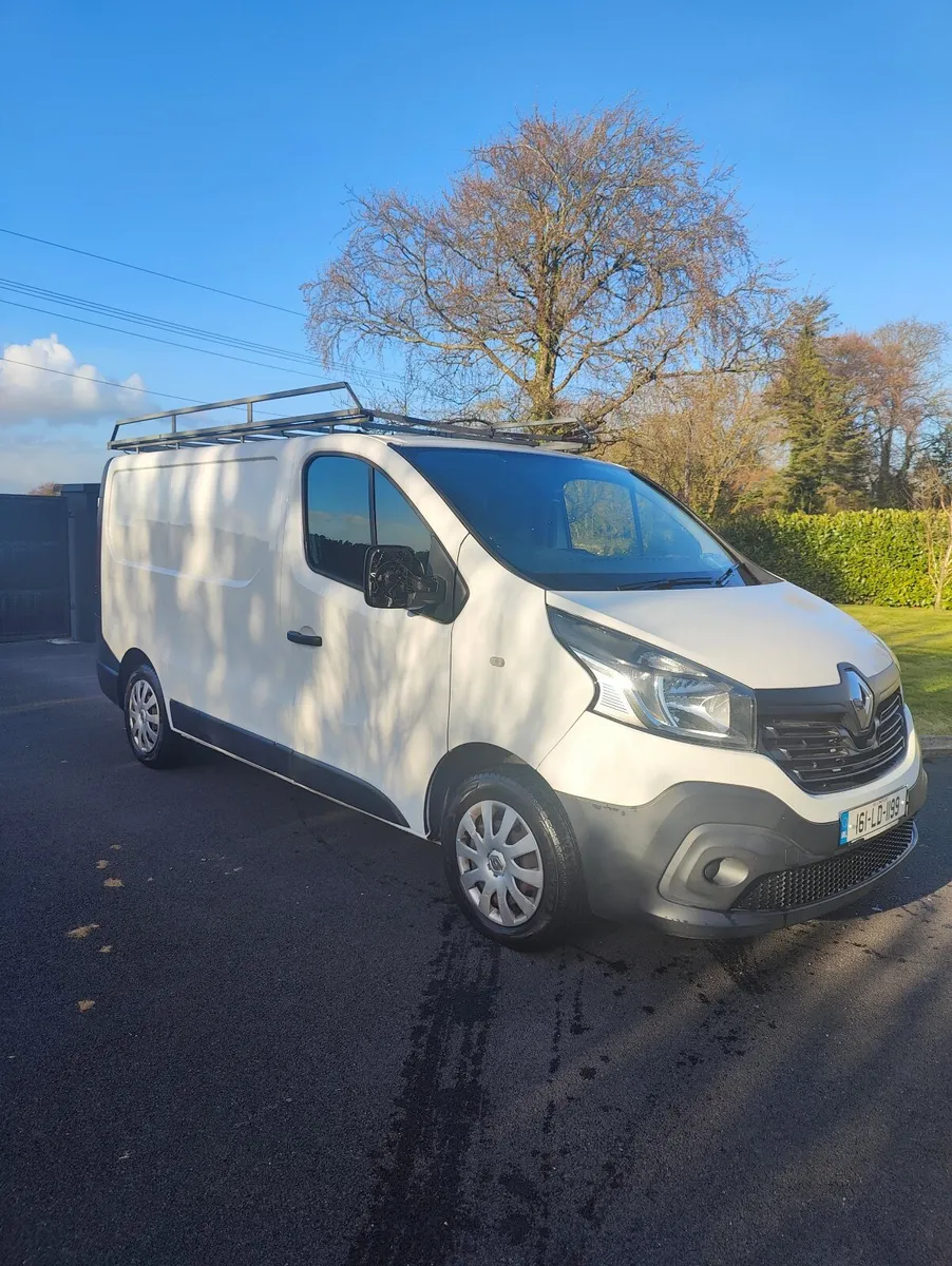 Renault Trafic 2016 - Image 2