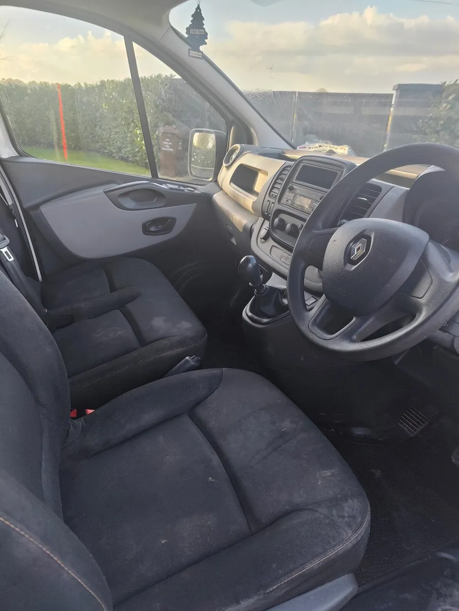 Renault Trafic 2016 - Image 4
