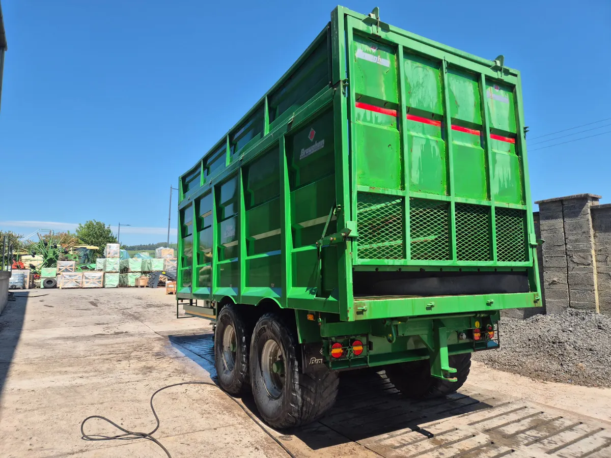 Broughan 20ft silage & grain trailer - Image 3