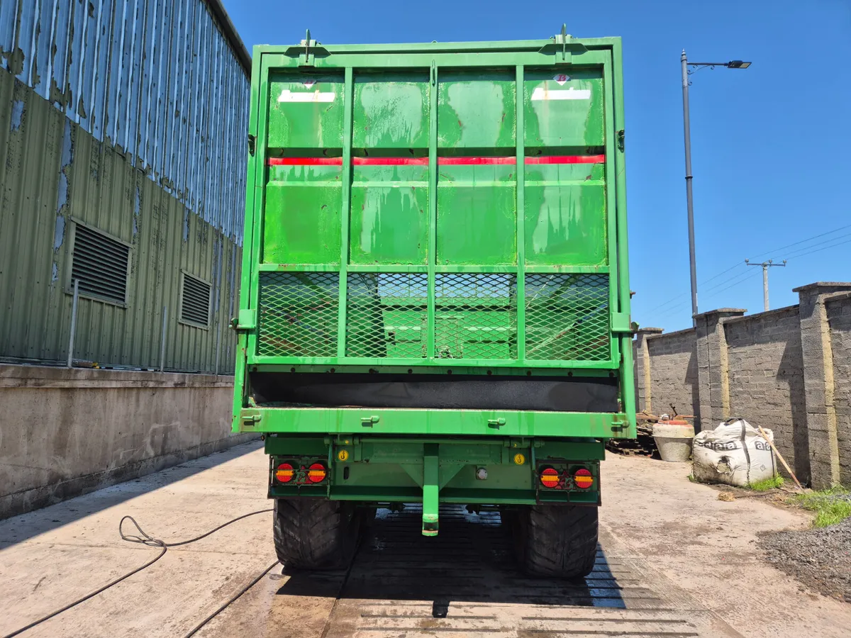 Broughan 20ft silage & grain trailer - Image 4