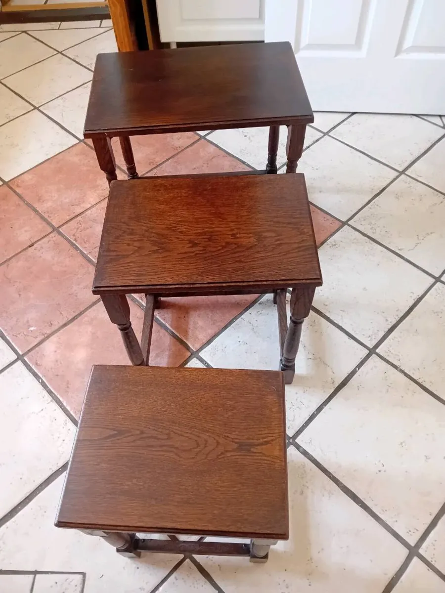 HALL TABLE AND LAMP Nest  of tables - Image 3
