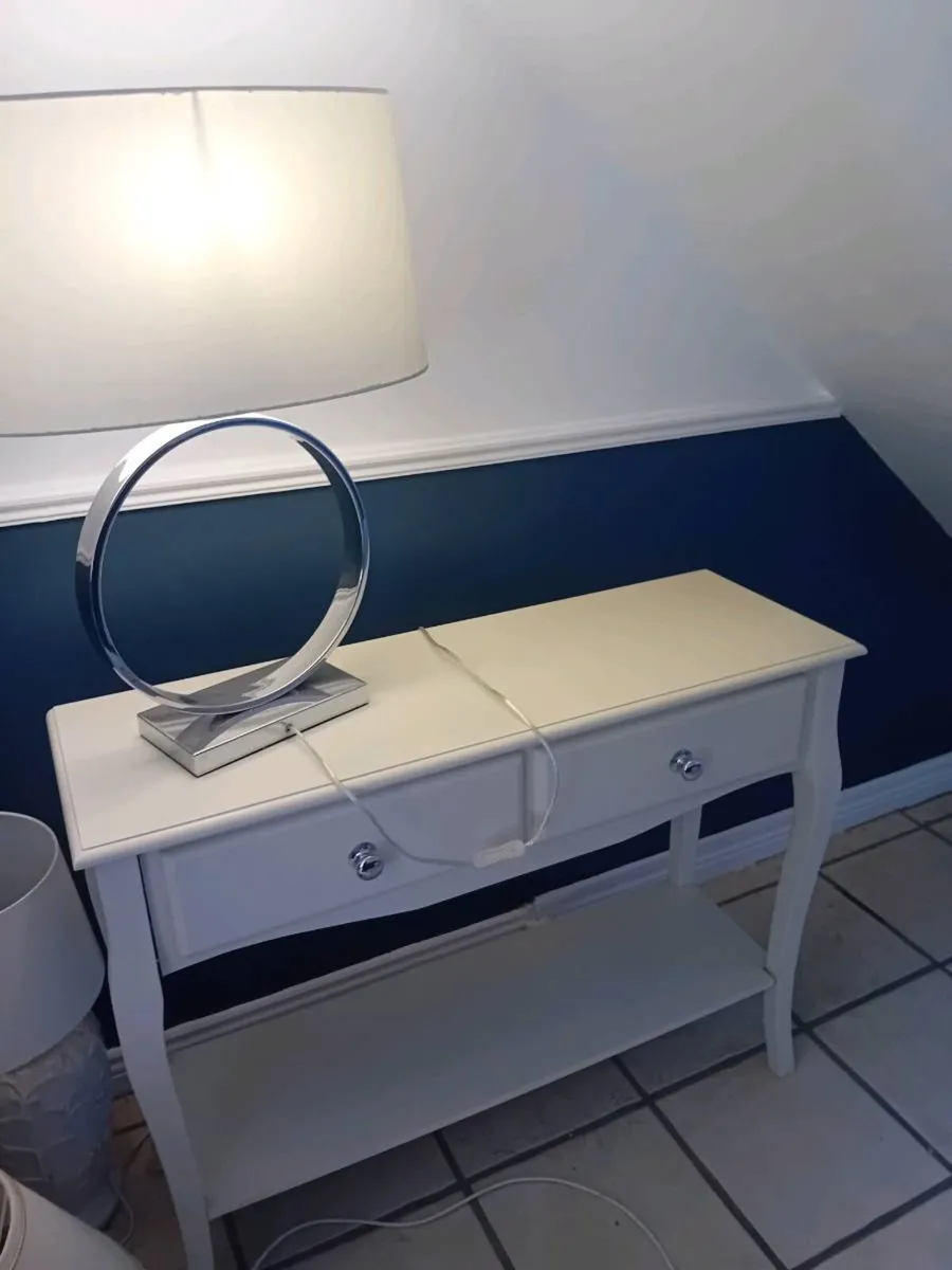 HALL TABLE AND LAMP Nest  of tables - Image 2