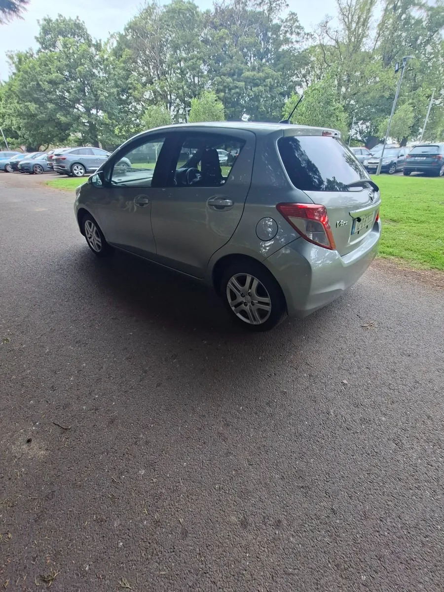 Toyota vitz automatic 1.0 new nct 27000km - Image 4