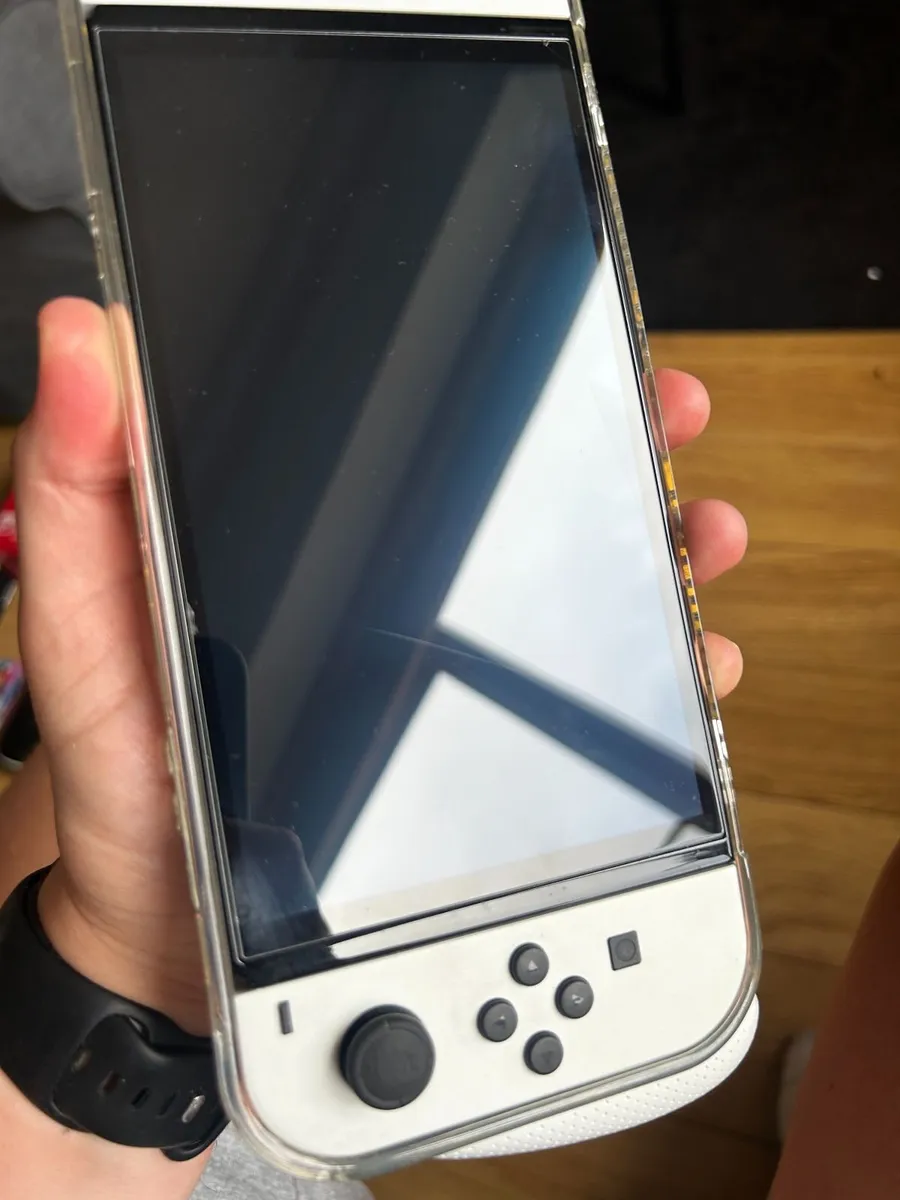 Nintendo Switch OLED Bundle – Excellent Condition - Image 2