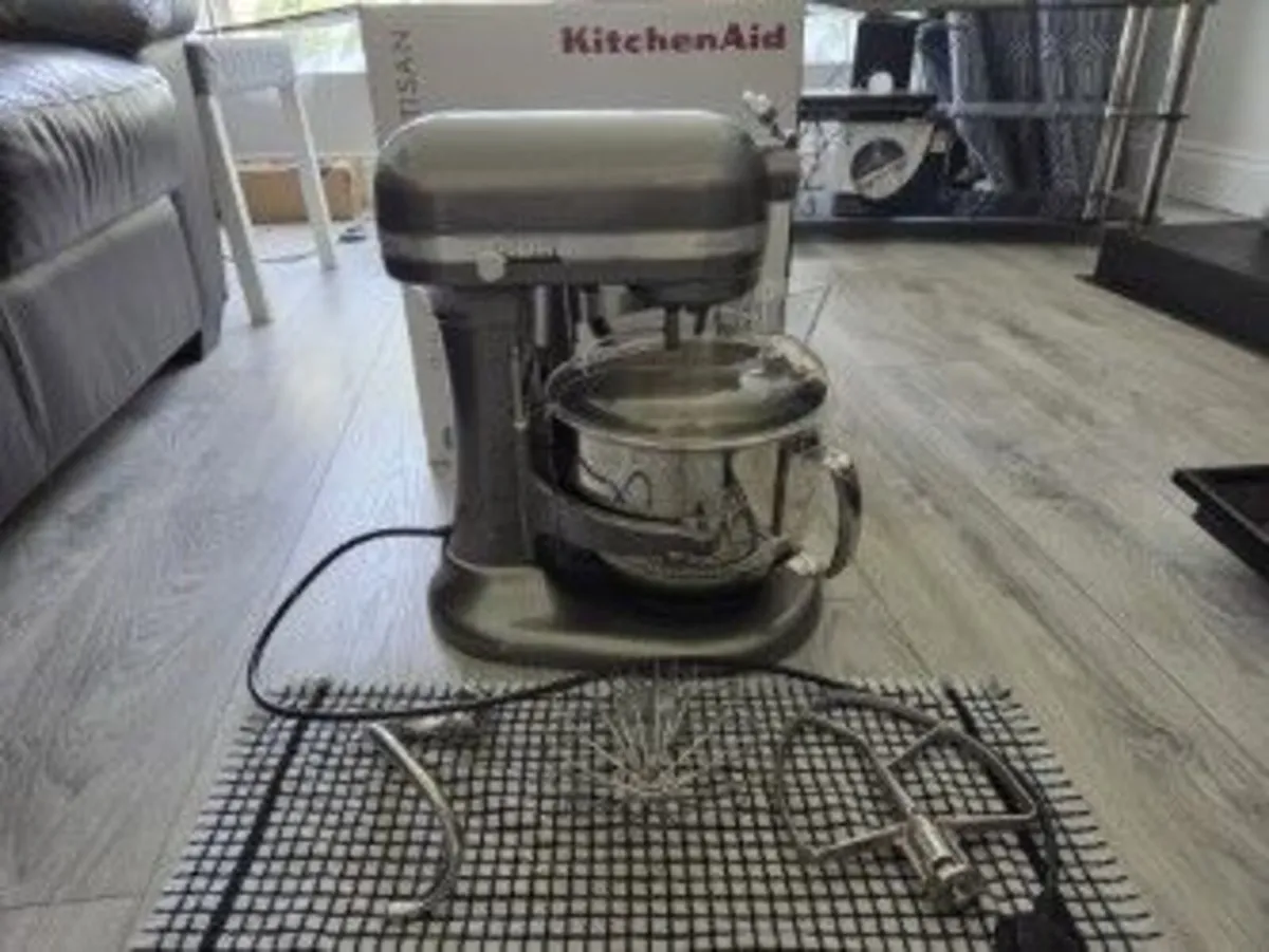 Kitchen Aid artisan 6.9L silver mixer - Image 4