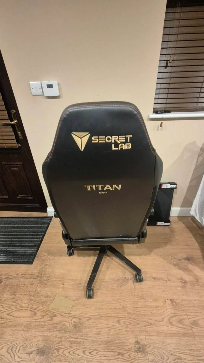 Gaming chair - Image 2