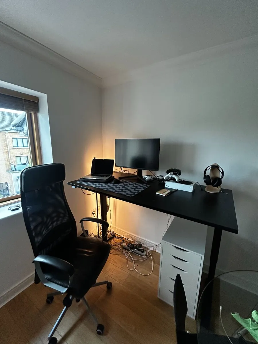 Standing Desk - Image 4