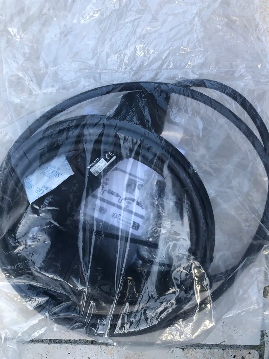 Volvo OEM Charging cable (Mode 2) with 3 Pin Plug - Image 4