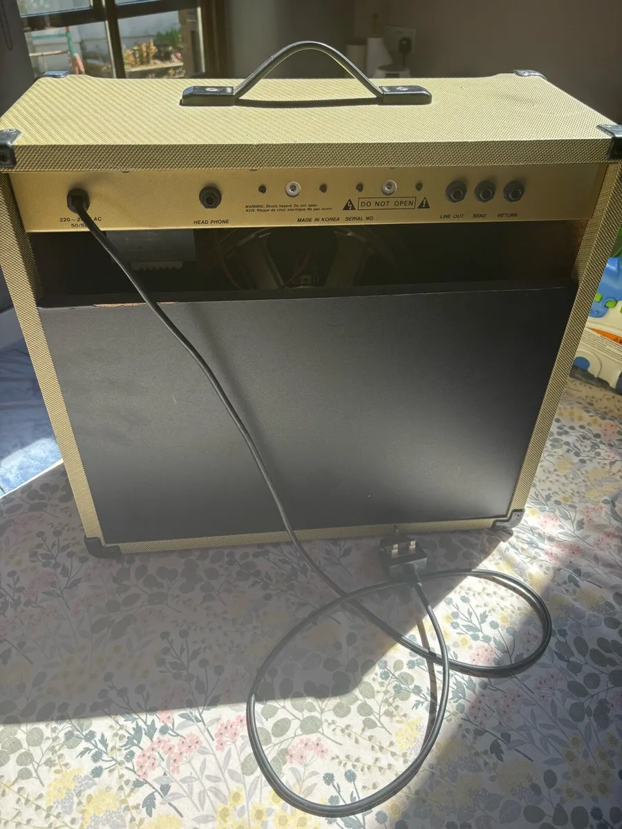 Guitar amp - Image 4