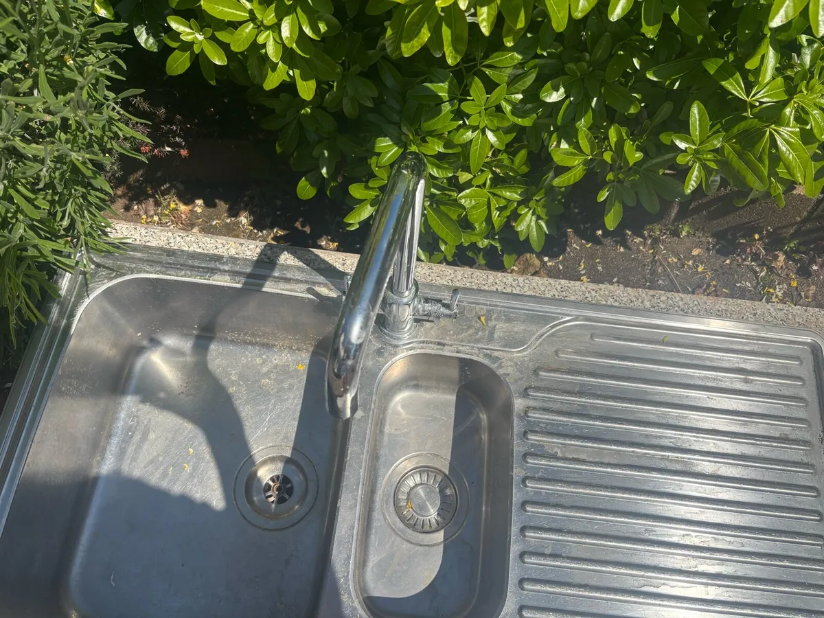 Kitchen sink - Image 2