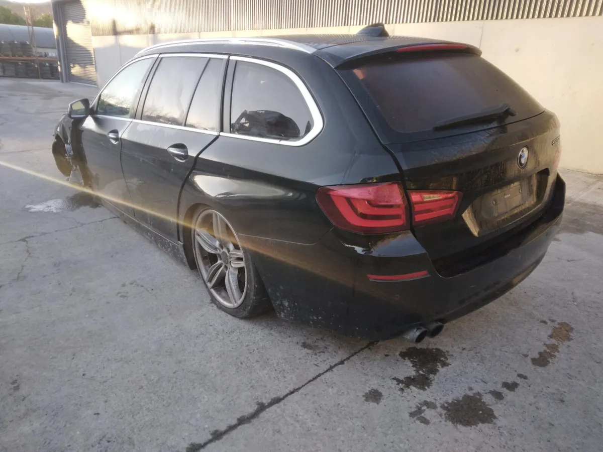 2010 BMW 5 Series For Breaking/Dismantling - Image 3