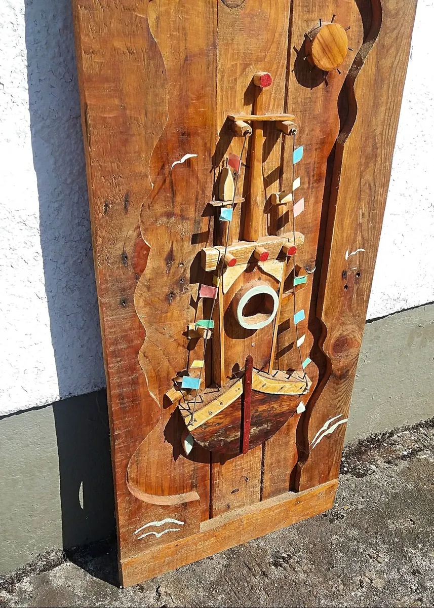 Rustic old boat wood art display piece - Image 3