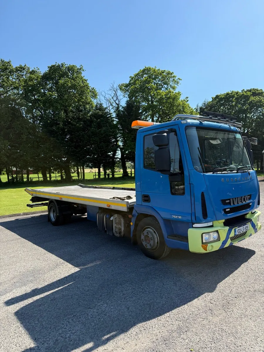 Iveco euro cargo tilt and slide recovery - Image 1