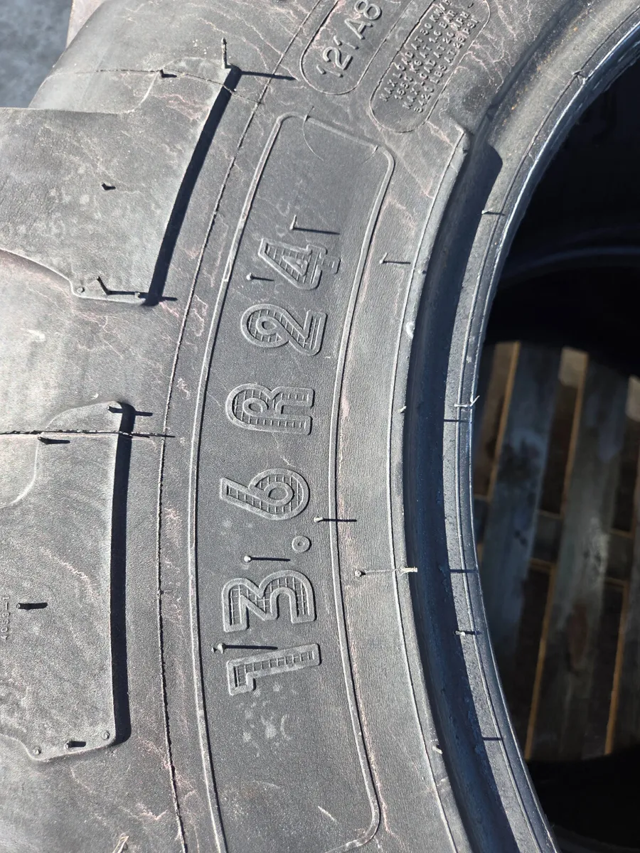 2 x Michelin Tyres - Image 2