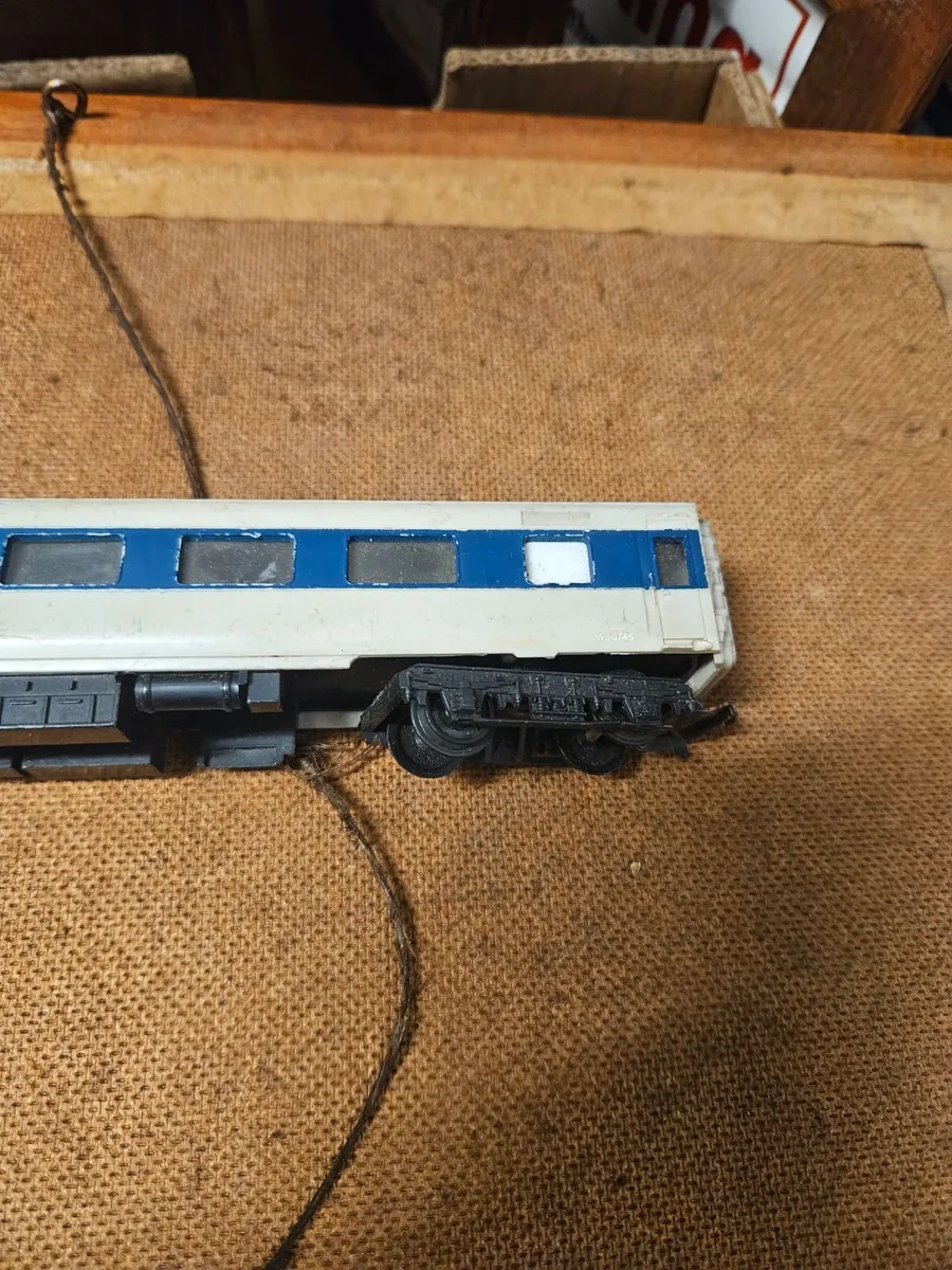 Hornby OO Gauge Carraige - Image 3