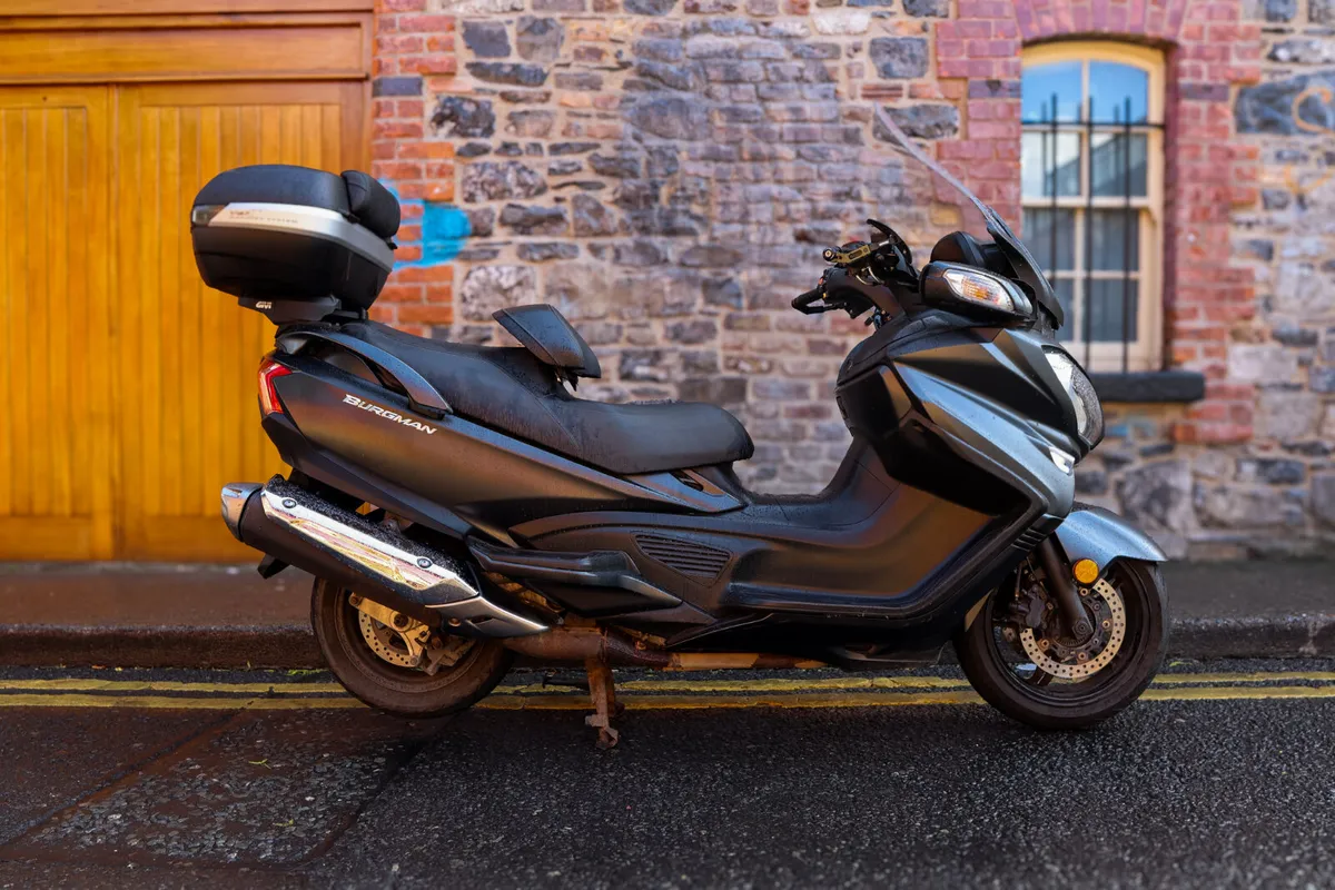 Suzuki Burgman 650 2019 - Image 2