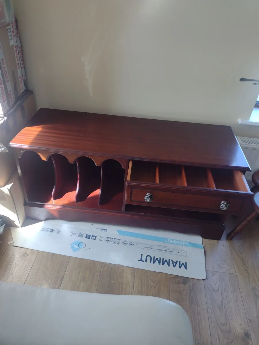 Tv Unit - Image 1
