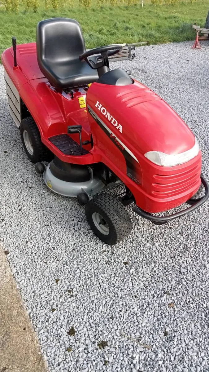 HONDA  2417 (AS NEW) - Image 1