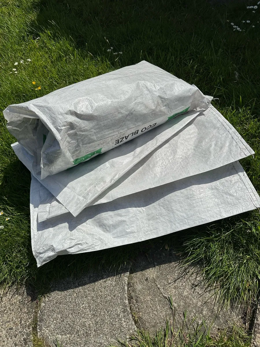 Bags for turf - Image 2