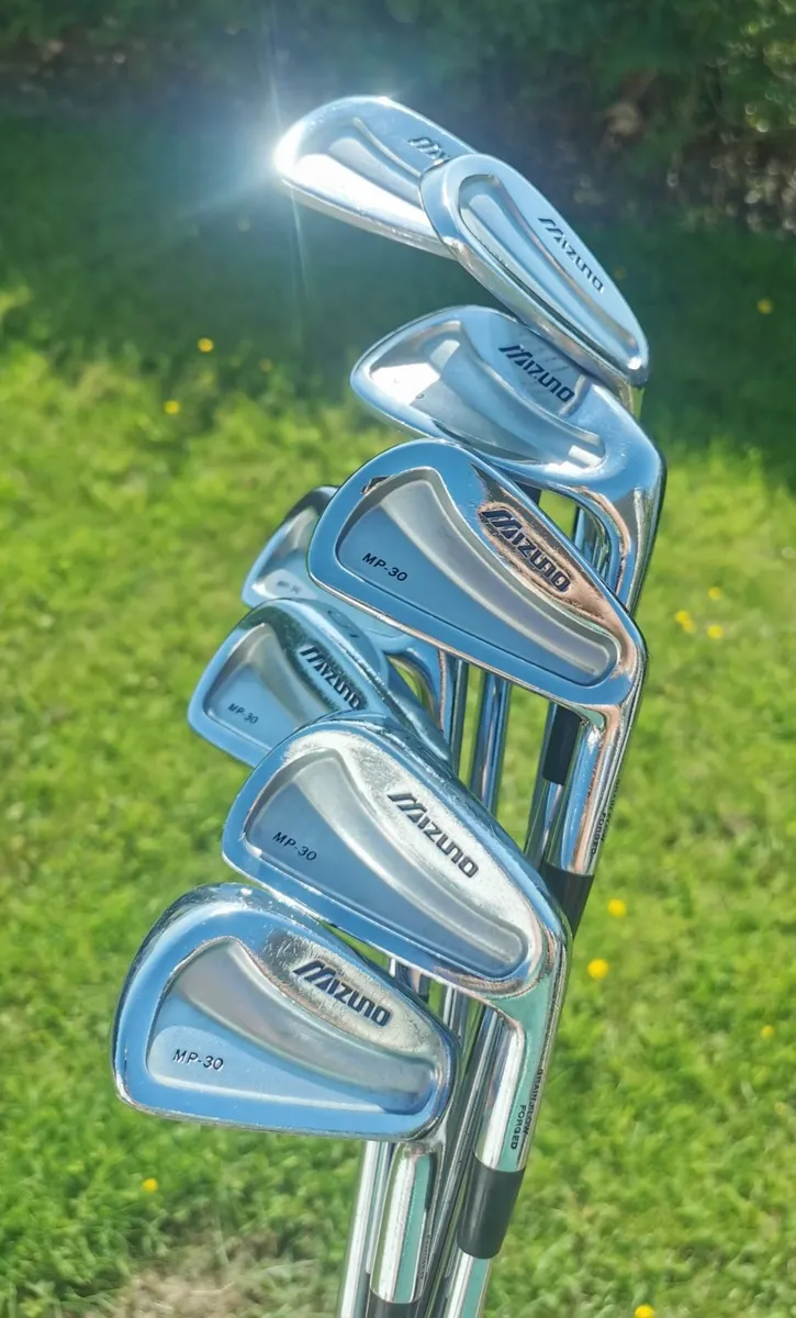 Mizuno MP30 CB Irons - Image 1