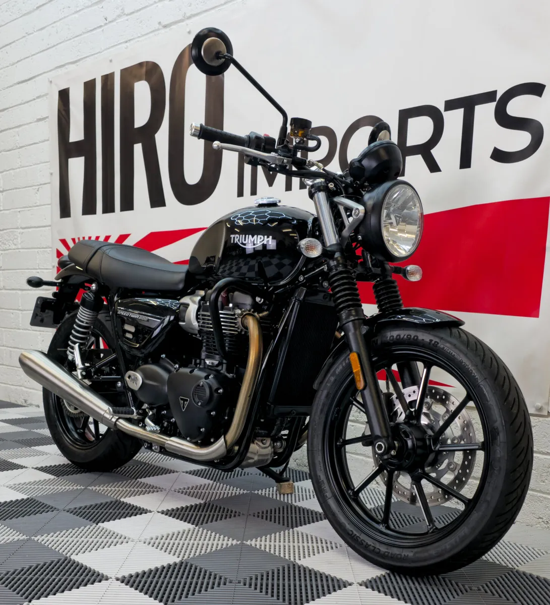 2023 Triumph Speedtwin 900 - Image 1