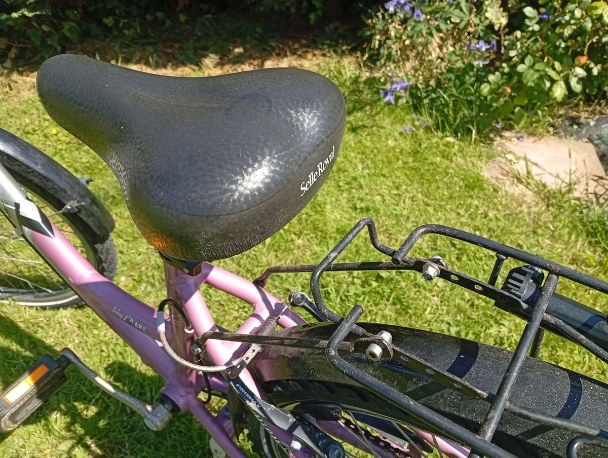 Girls bicycle - Image 3