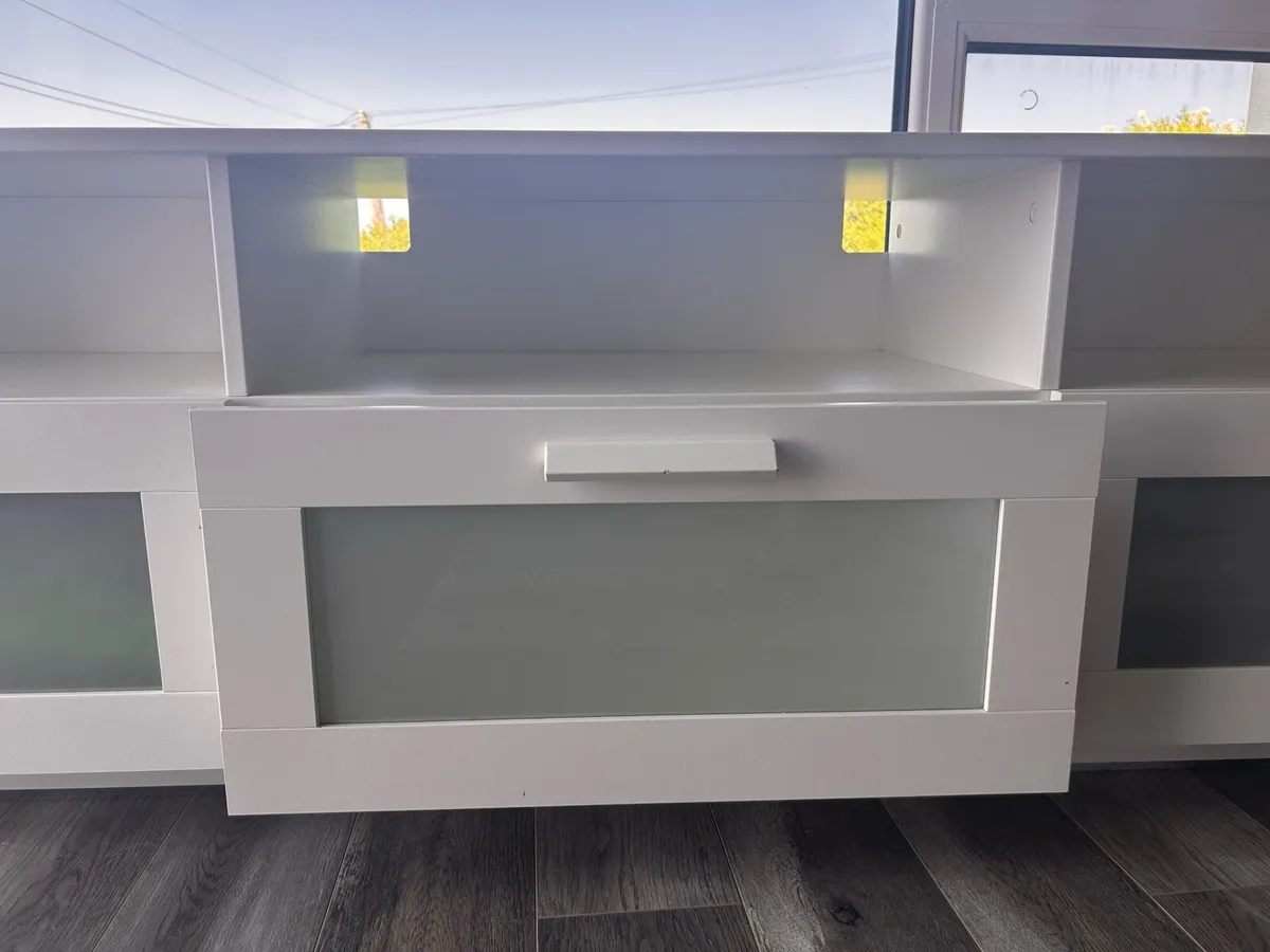 TV Unit - Image 3