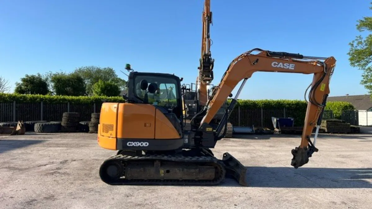 2021 Case CX90D - Image 3