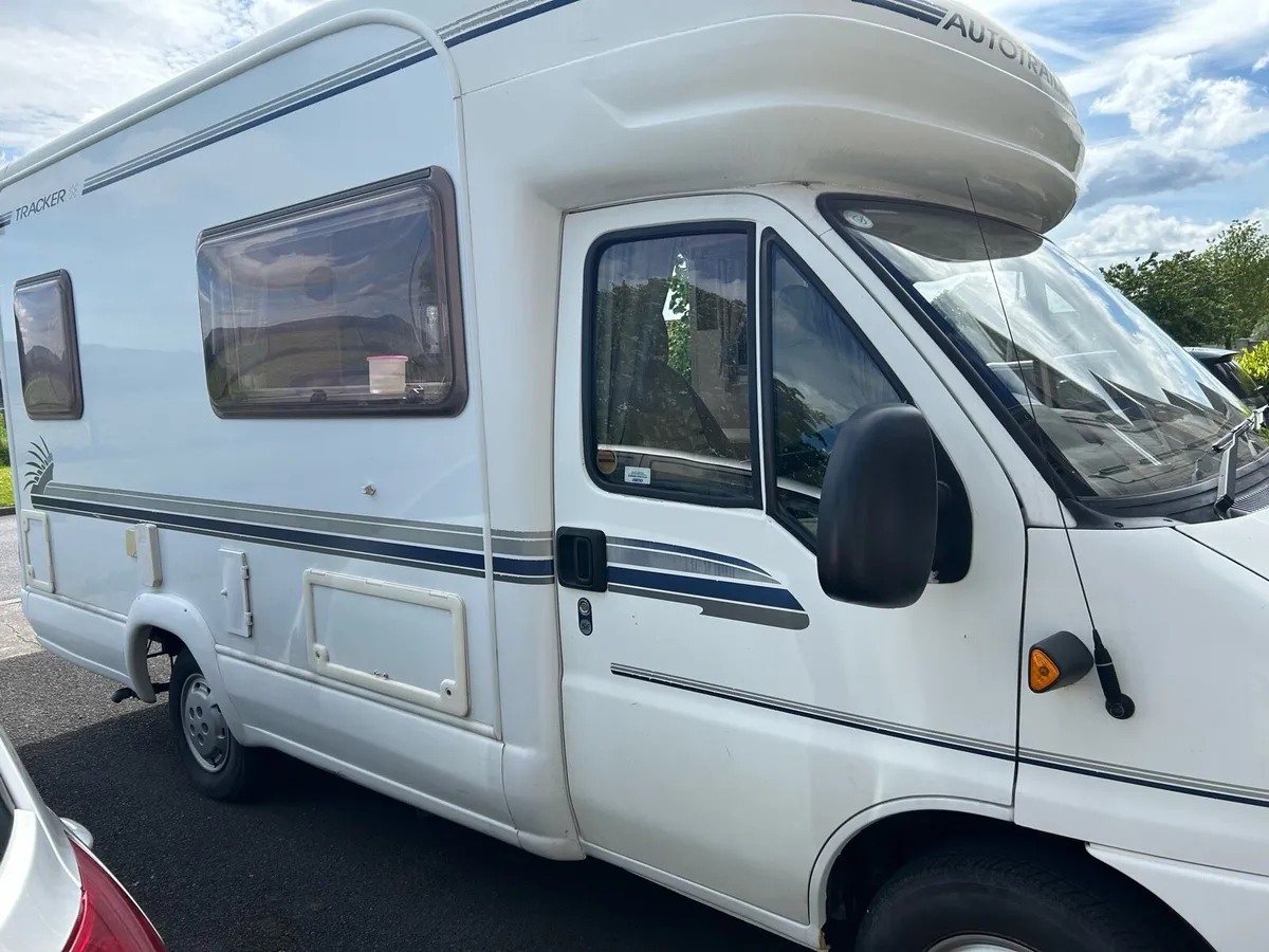 2003 motorhome - Image 3