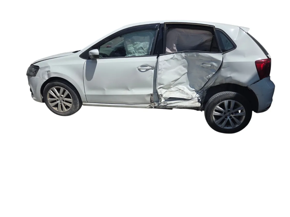 2017 VOLKSWAGEN POLO For Breaking/Dismantling - Image 2
