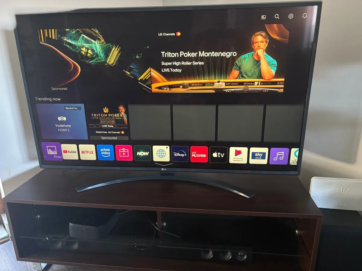 LG 4K Smart TV + Soundbar - Image 4