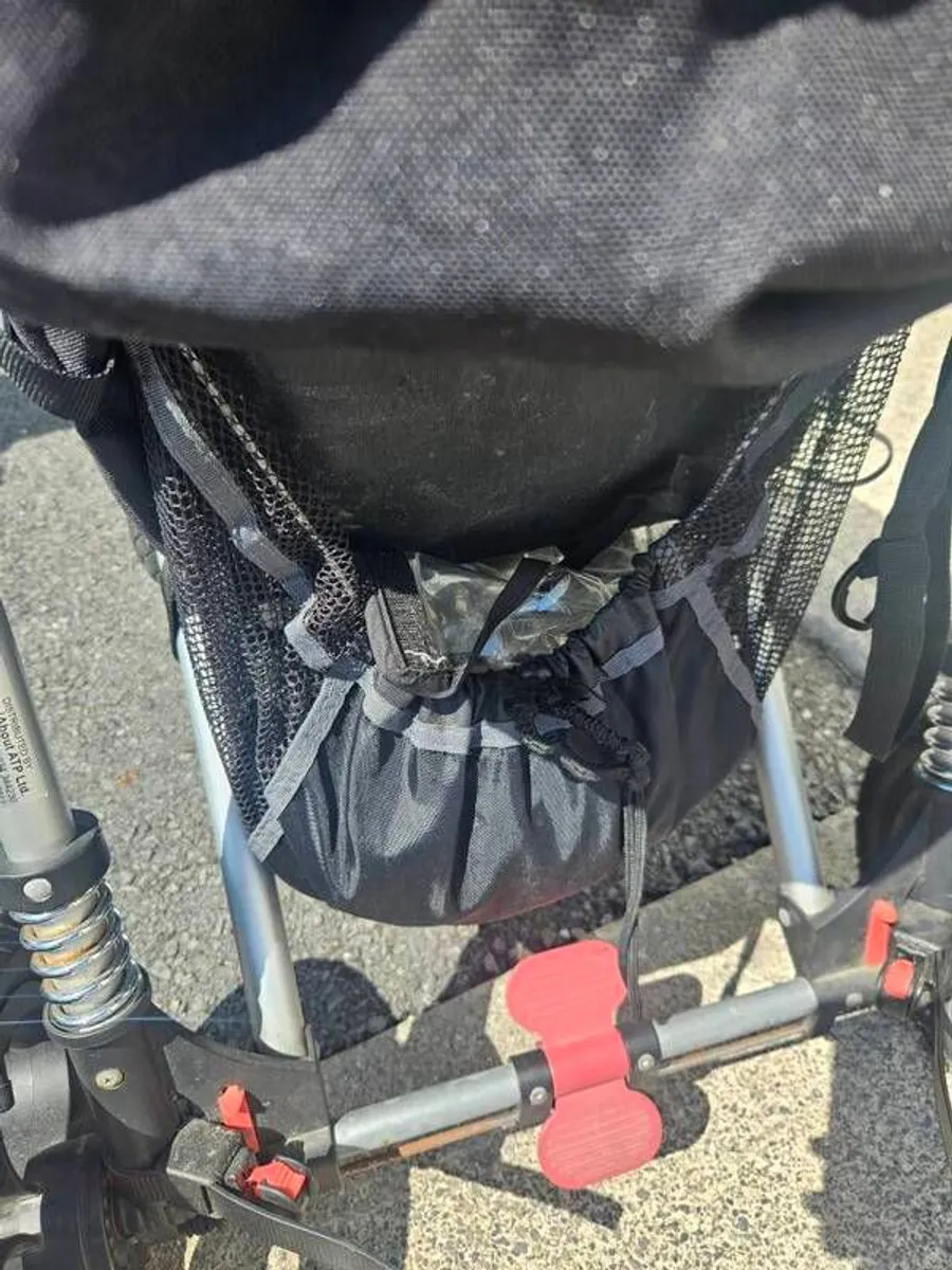Out n About Single Nipper & Maxi Cosi Bundle - Image 2
