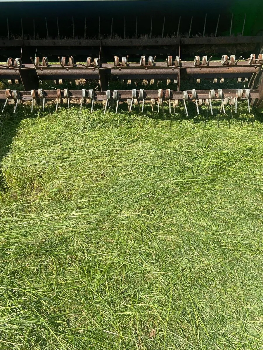 Wuffler hay turner for sale - Image 3