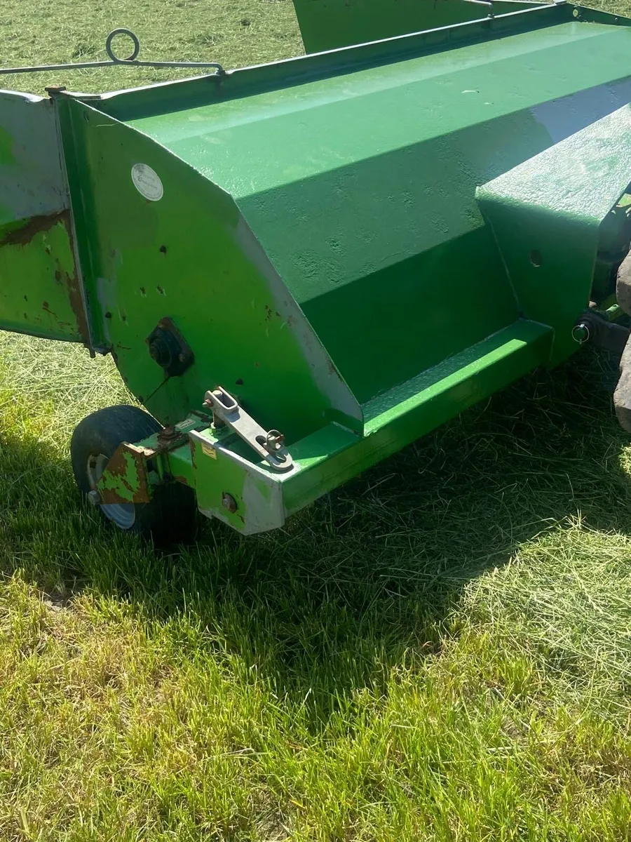 Wuffler hay turner for sale - Image 4