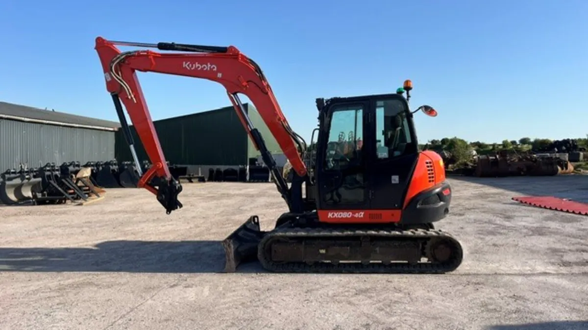 2017 KUBOTA KX080-4 - Image 1