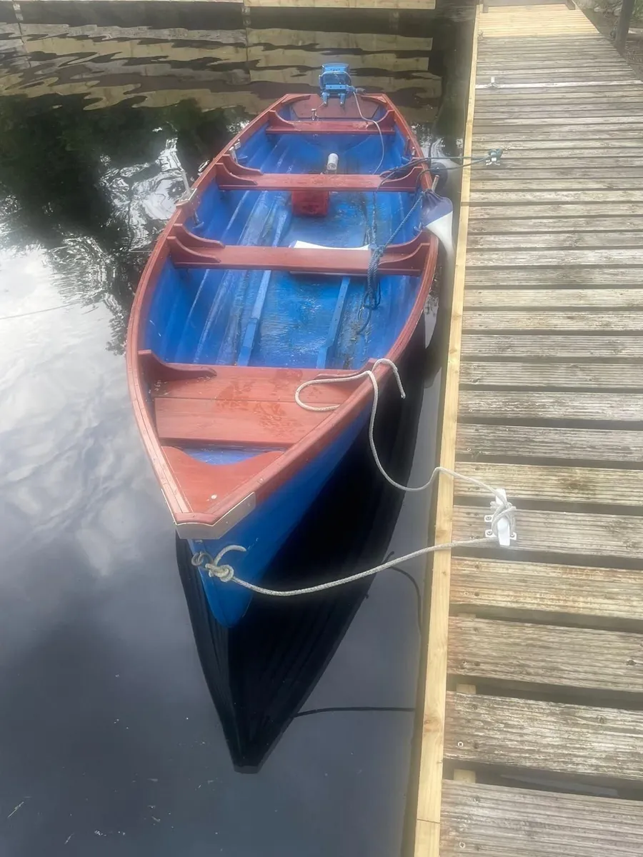 Lake boat - Image 4