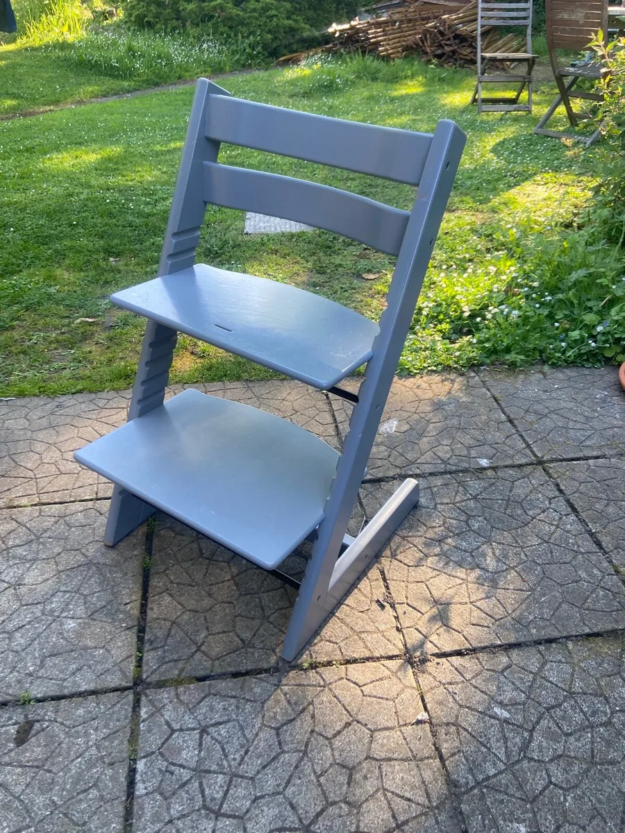 Stoke High Chair - Light Grey - Image 3