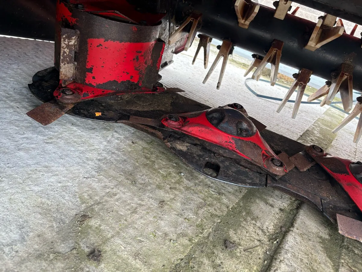 Vicon 624 8’ Mower Conditioner - Image 4