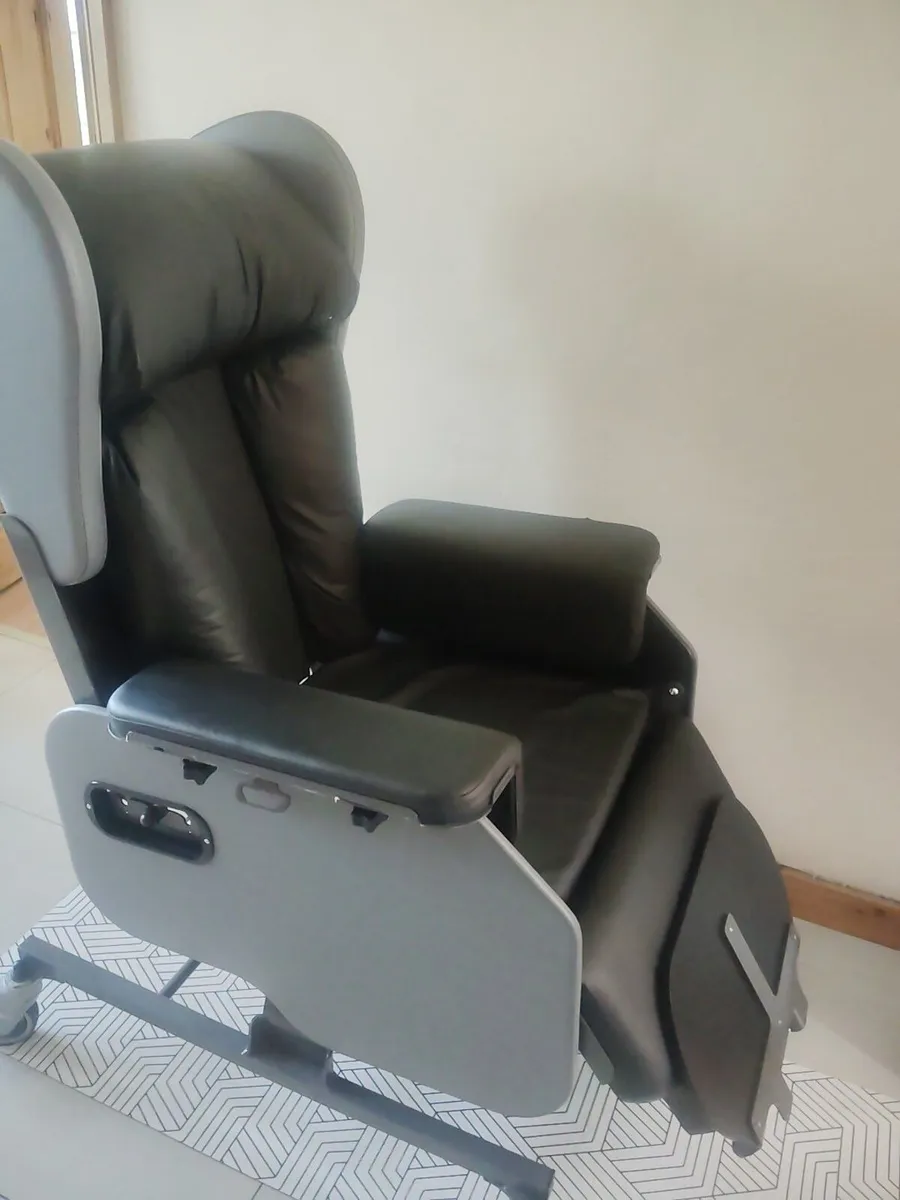 Seating Matters Milano Medical Chair - Image 4