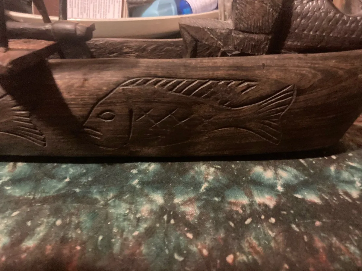 African tribal wooden artwork free postage - Image 2