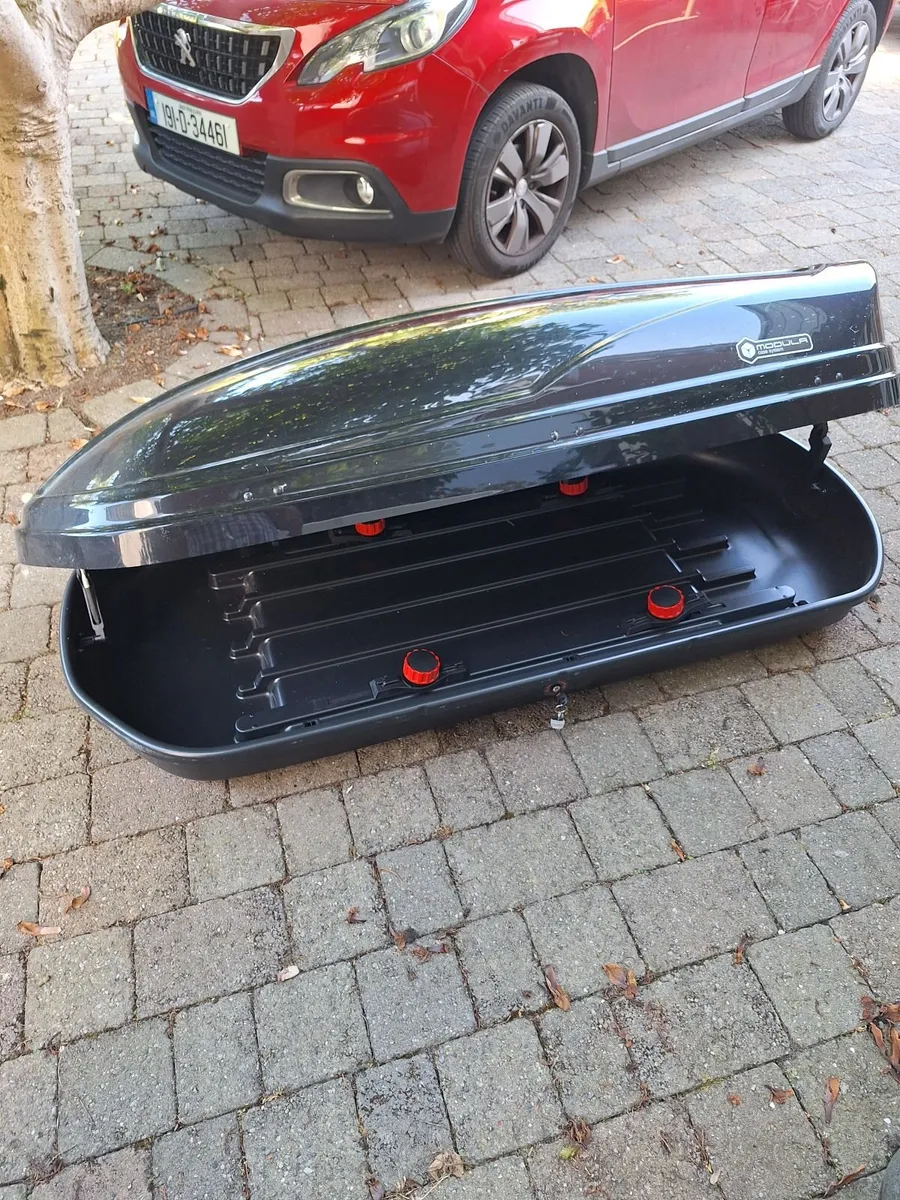 Roof Box - Image 1