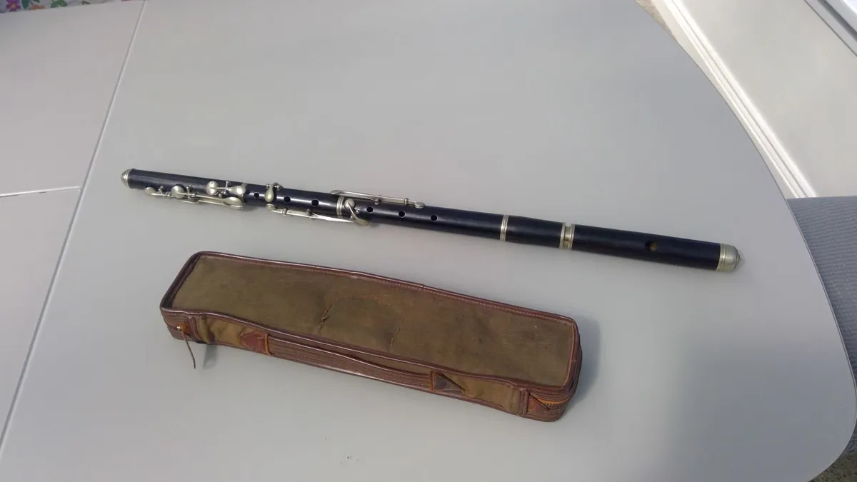 Antique D flute Cocuswood  8 key - Image 4