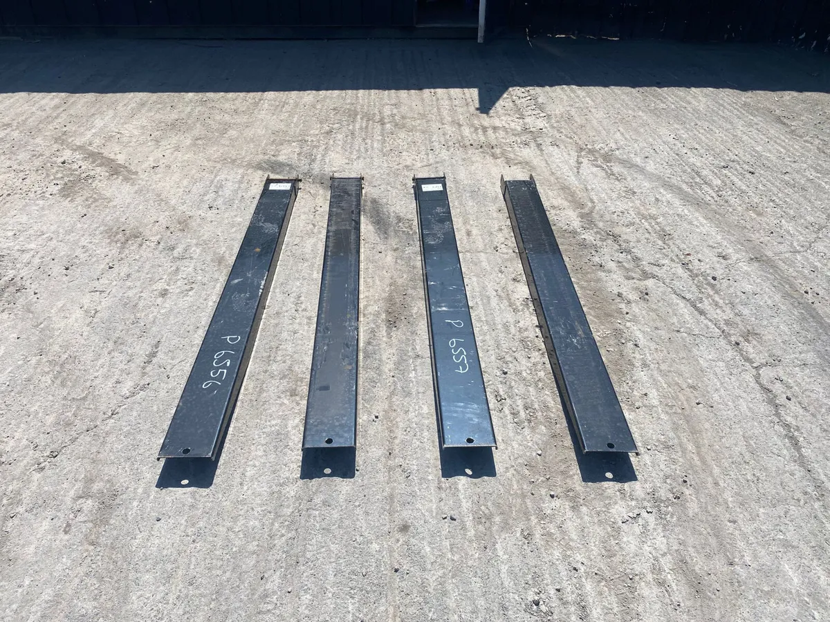 forklift - Image 4