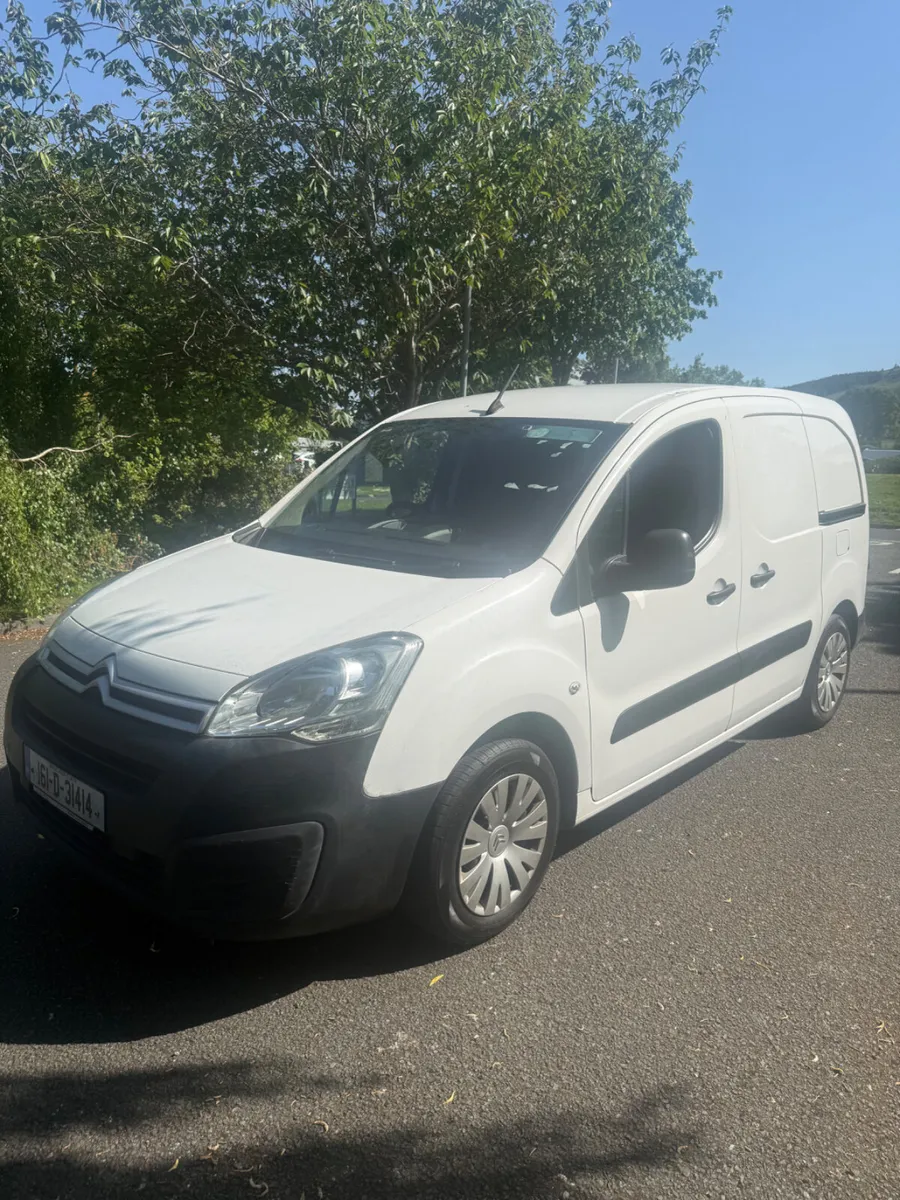 Citroen Berlingo 2016 3 Seater INCLUDES VAT - Image 3