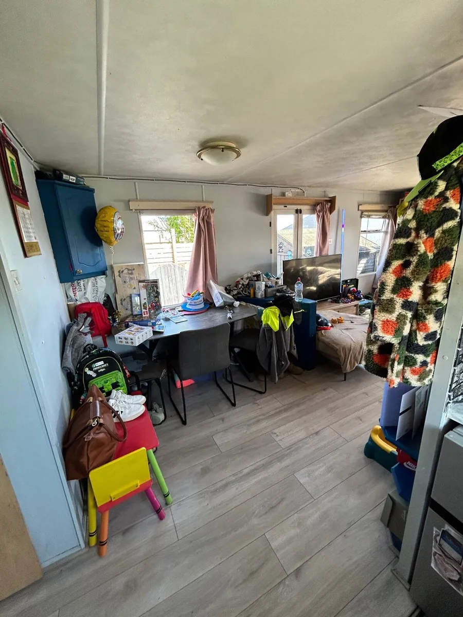 Mobile Home - Image 4
