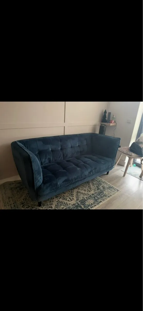 Couch - Image 1