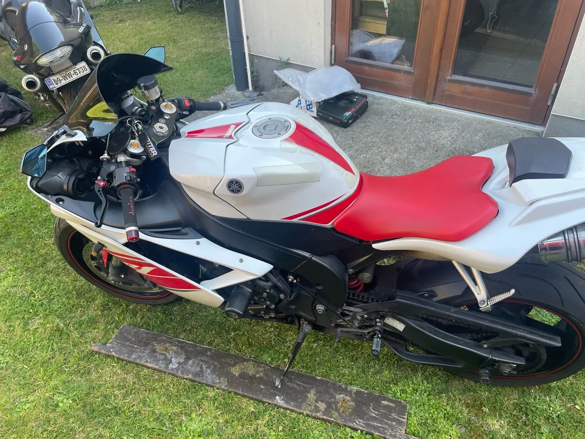 2008 Yamaha R1 - Image 4