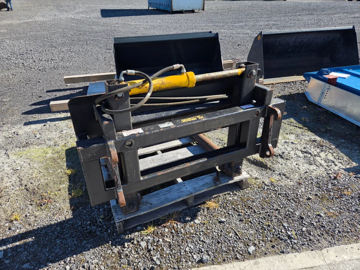 Rossmore Hyd Bale Handler - Image 4