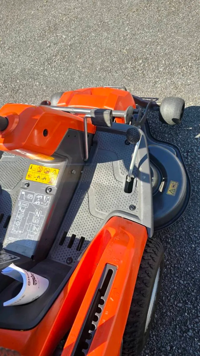 Husqvarna R214TC - Image 3